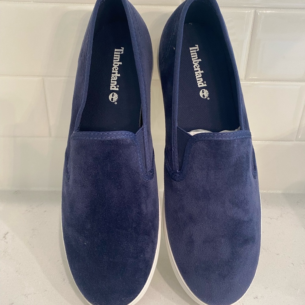 Never Worn - Timberland Women’s Dausette Slip On Sneaker Shoe! Beautiful Blue!